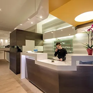 Otel Genius Downtown